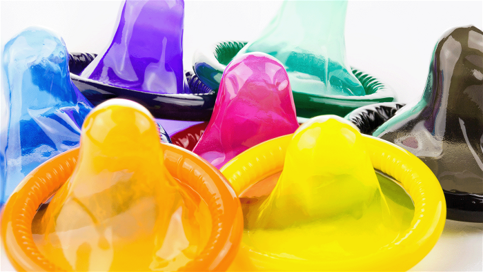 Färgglada kondomer.