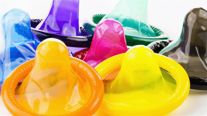 Kondomer i flera färger.